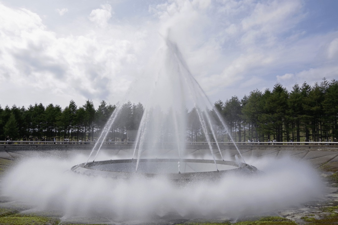 最大25mまで噴き上がる「海の噴水」